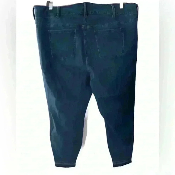 Torrid Distressed Plus size Jeans size 26 - Picture 2 of 4